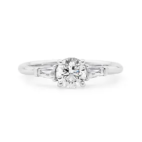 18ct White Gold 2 Baguette Cuts Diamond Ring