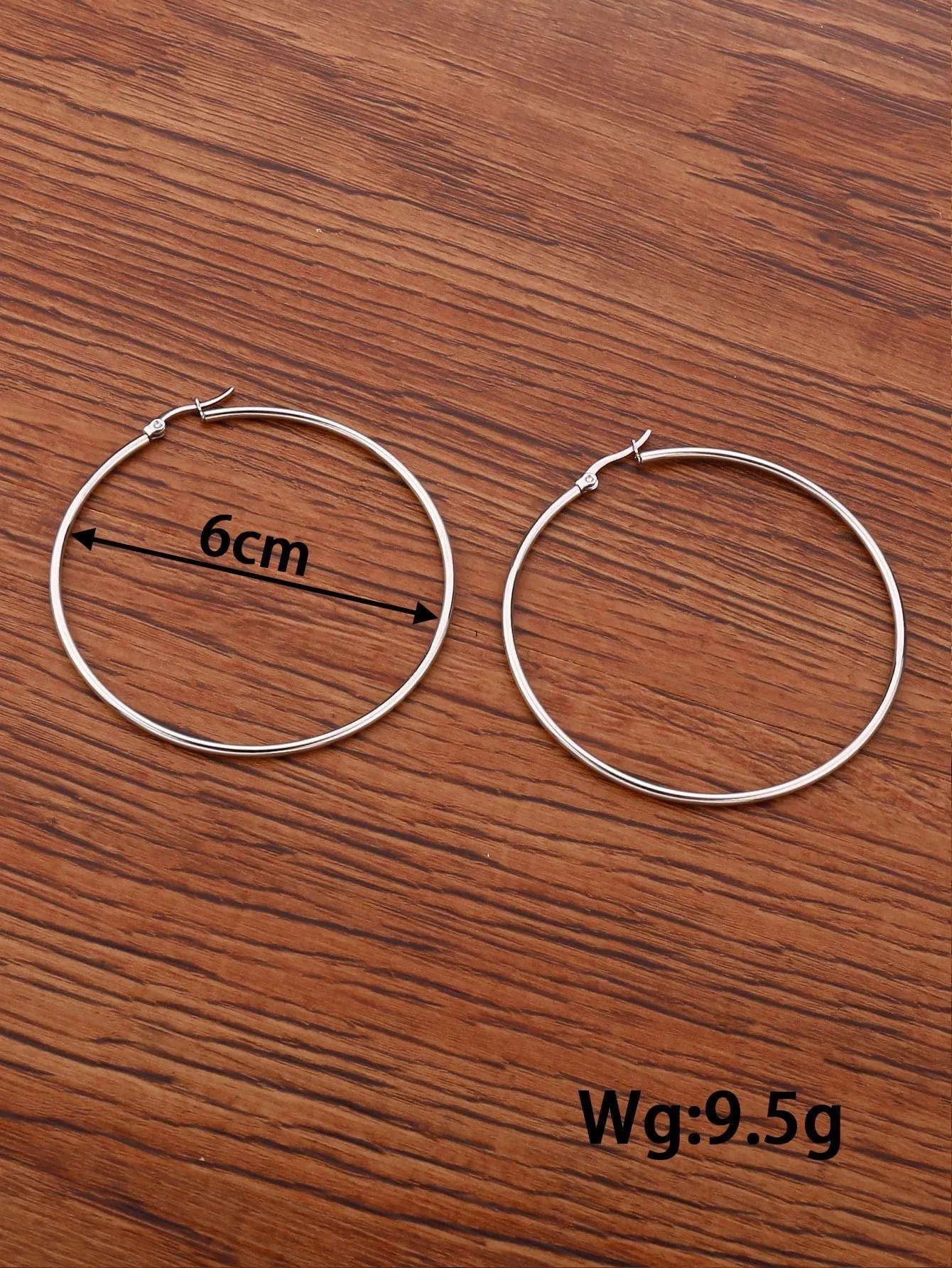 1pc Minimalist Hoop Earrings Classic Size Hoop Earrings Daily Party Holiday Decor Chic Simple Design For Women Girls Gifts, Stainless Steel Jewelry