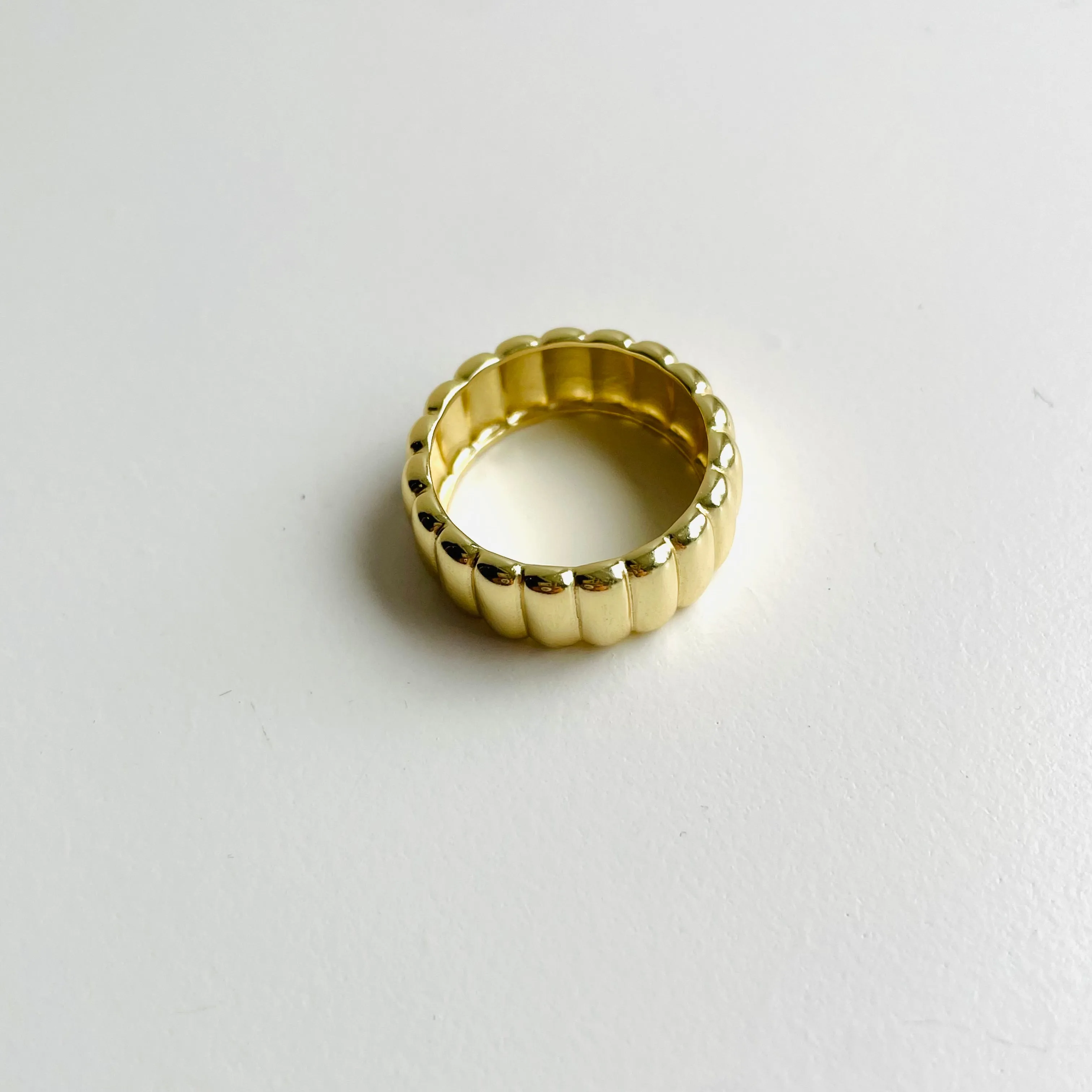 Charlotte Scalloped Ring