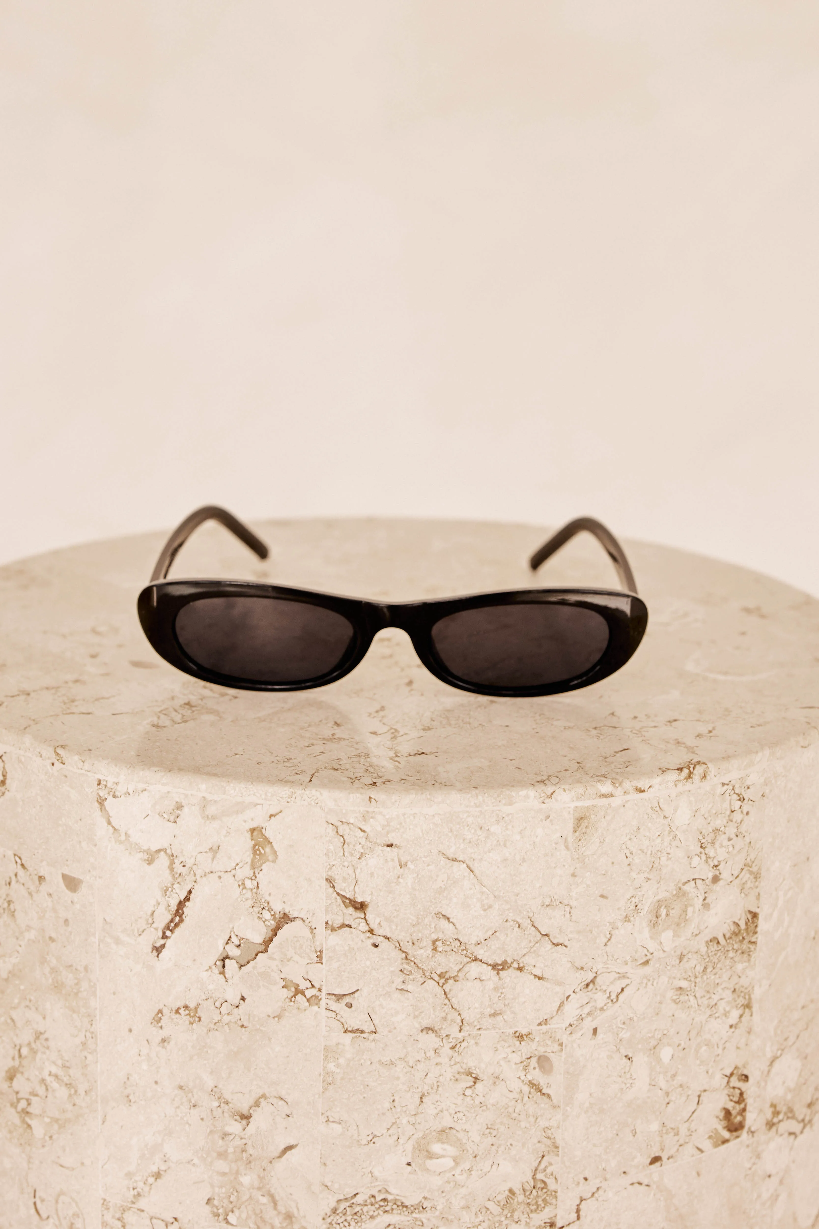 Codi Sunglasses (Black)