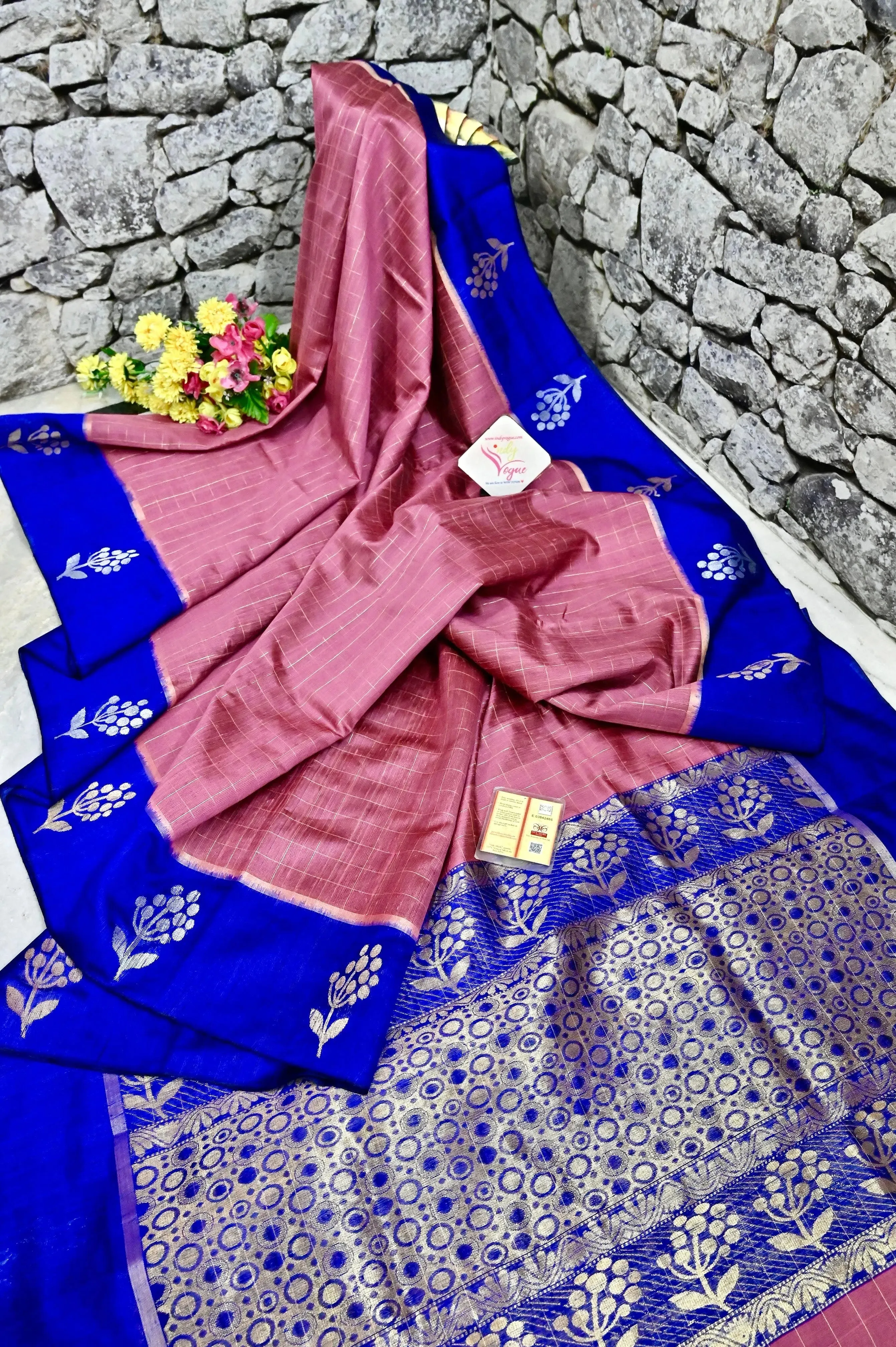 Dark Onion Pink Color Pure Raw Silk Saree with Allover Golden Checks and Zari Weaving