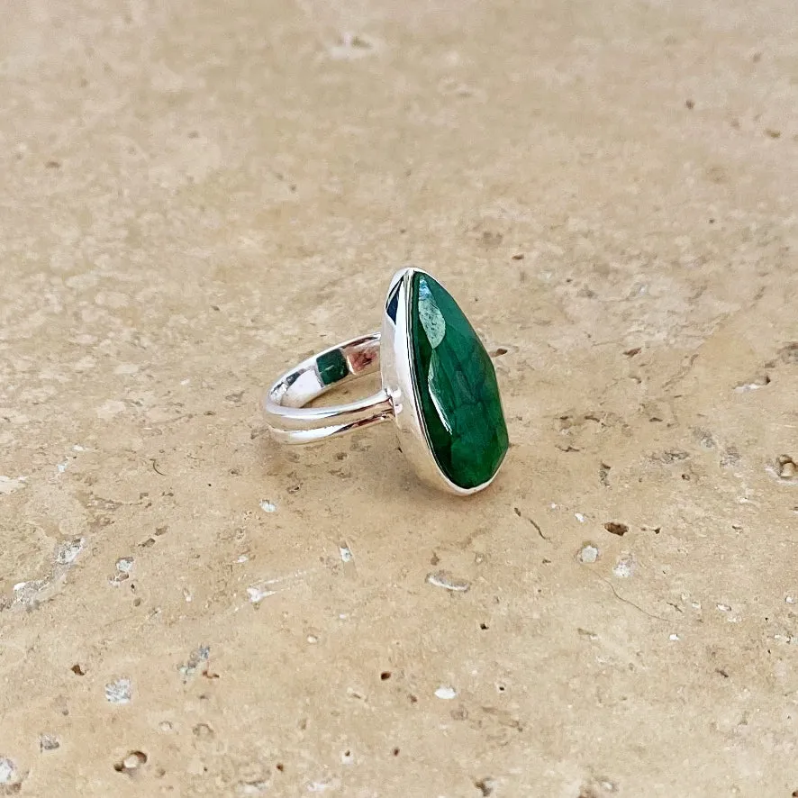 Emerald Quartz Teardrop Ring - Solange