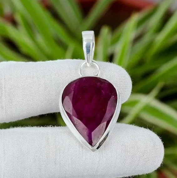 Indian Red Ruby Gemstone 925 Sterling Silver Handmade Pendant