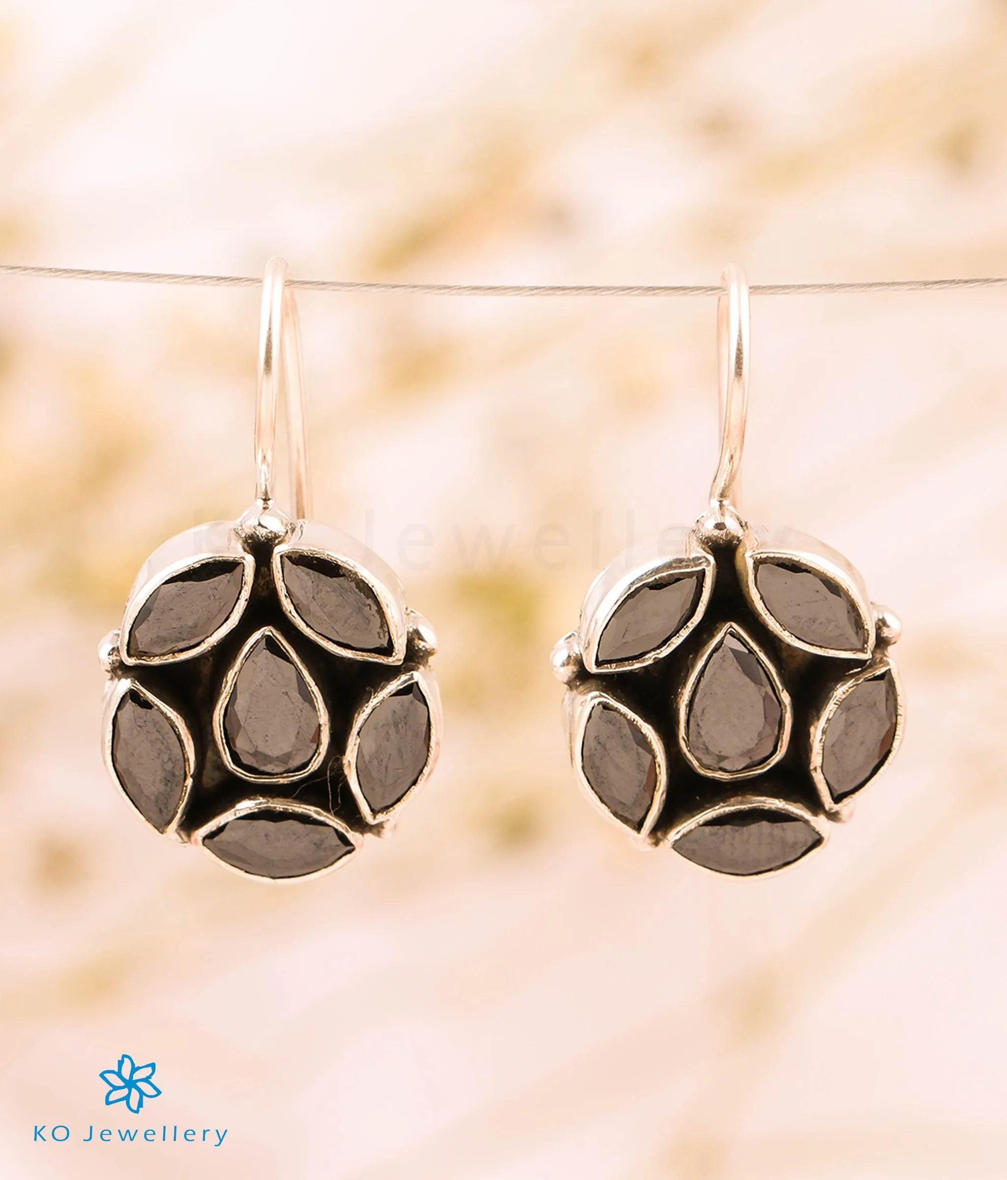 The Pramud Silver Gemstone Earrings (Multicolour)